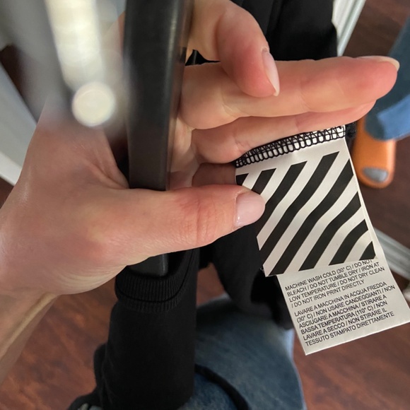 Off White T Shirt - Picture 5 of 5